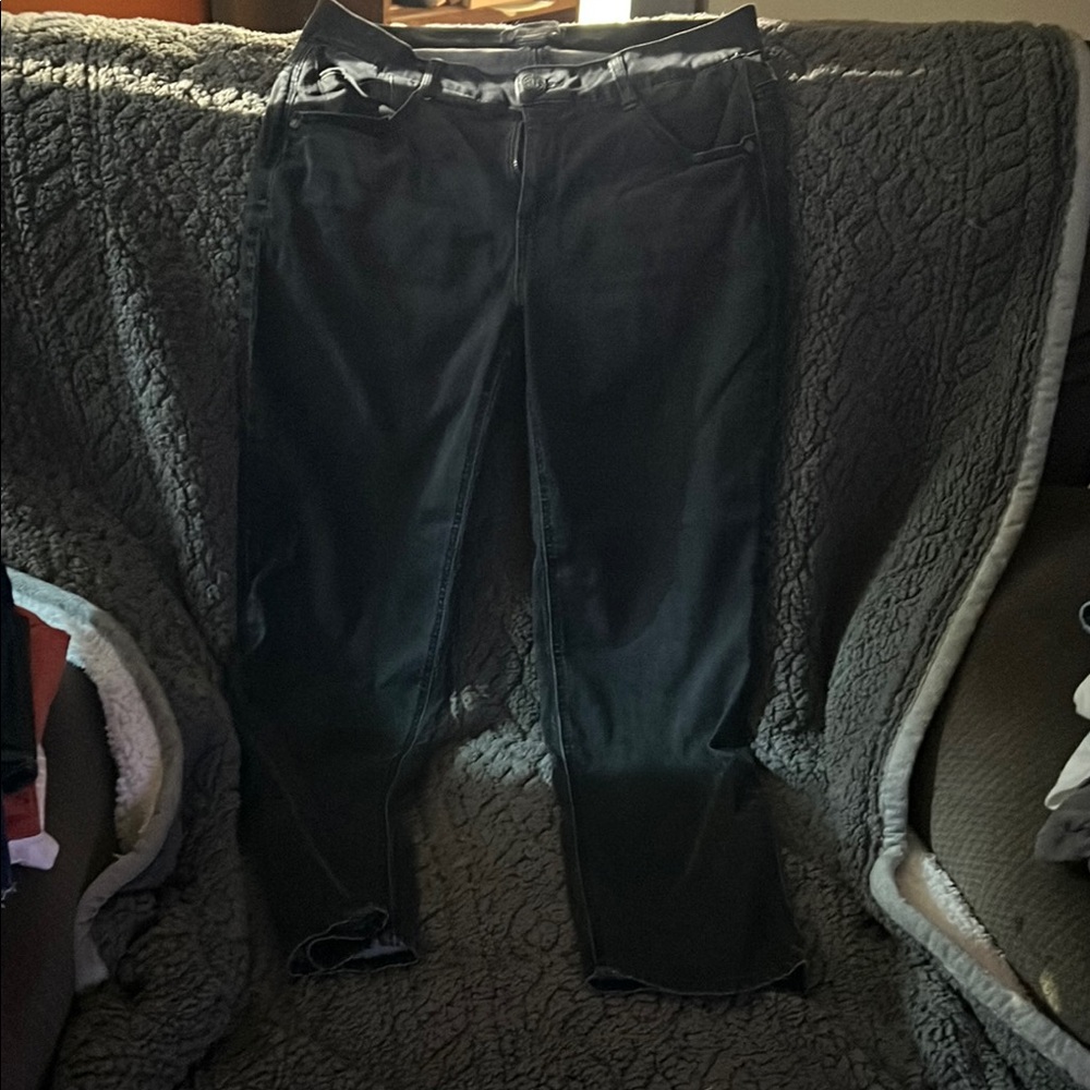 Democracy Black Straight Leg Jeans